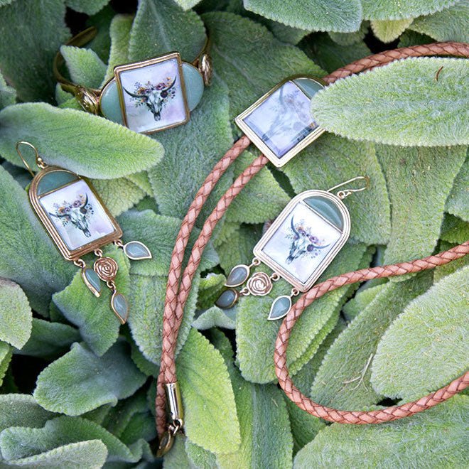 Steer Skull Green Aventurine Golden Leather Bolo Necklace - Barse Jewelry
