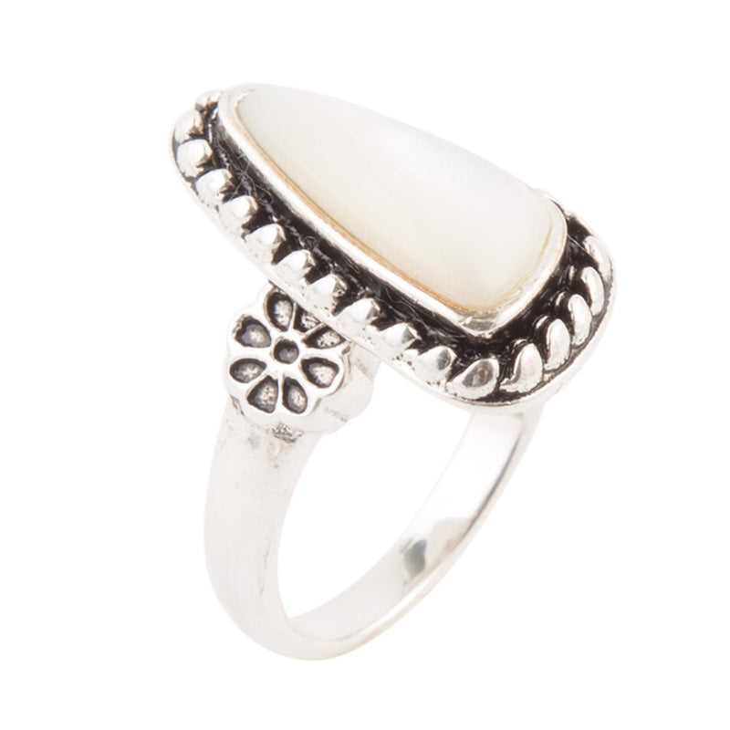 Daisy Days Ring - Mother of Pearl - Barse Jewelry