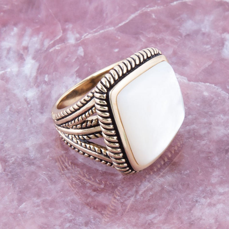 Mother of pearl statement ring discount